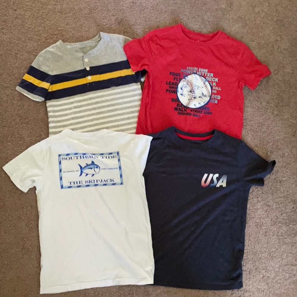 Mix of boys tops. Size M (8-10)